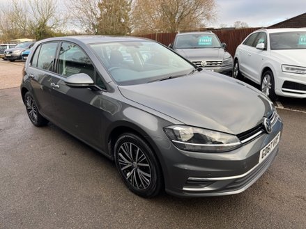 Volkswagen Golf SE NAVIGATION TSI BLUEMOTION TECHNOLOGY