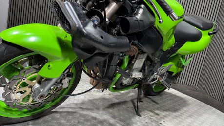 Kawasaki ZX 1995 44K PROJECT SPORTS BIKE SPARES OR REPAIR 900CC 27