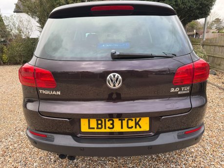 Volkswagen Tiguan 2.0 TDI BlueMotion Tech SE DSG 4WD Euro 5 (s/s) 5dr 11