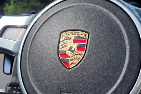 Porsche 911 CARRERA S PDK 33