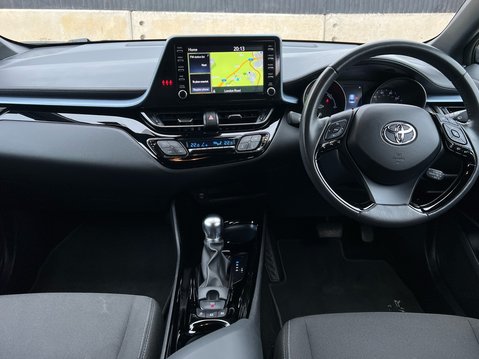 Toyota C-HR DESIGN 10