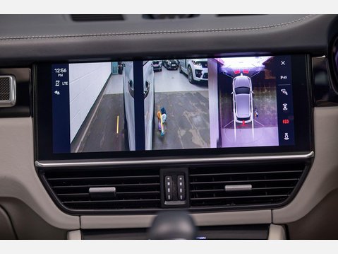 Porsche Cayenne 3.0 V6 E-Hybrid 17.9kWh Platinum Edition TiptronicS 4WD Euro 6 (s/s) 5dr (3 50