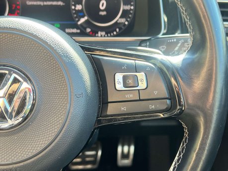 Volkswagen Golf 2.0 Golf R TSi 4Motion Semi-Auto 4WD 5dr 18