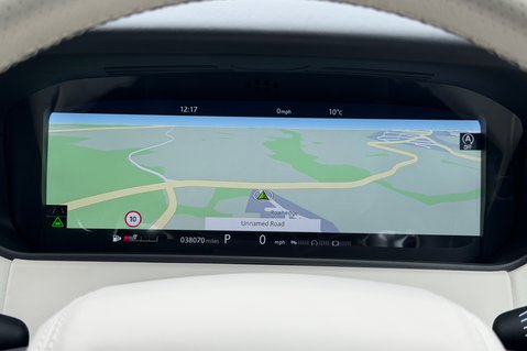 Land Rover Range Rover Velar FIRST EDITION - HUGE SPEC - PAN ROOF -1600W MERIDIAN -AIR SUSPENSION 45