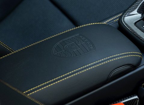 Porsche 911 (992) GT3 Touring 19