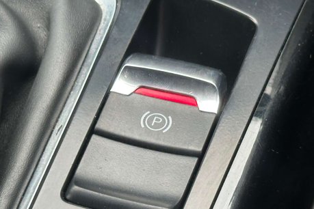 Audi A4 2.0 TDI Black Edition Saloon 4dr Diesel Manual Euro 5 (s/s) (177 ps) 33
