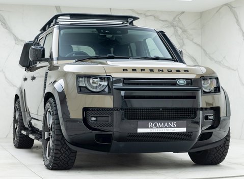 Land Rover Defender 110 D250 First Edition 1