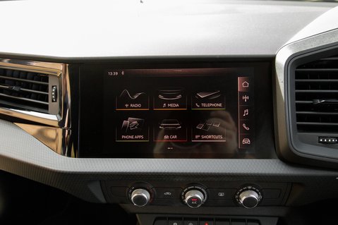 Audi A1 SPORTBACK TFSI SE 21