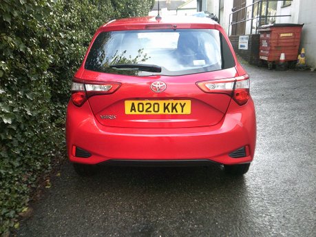 Toyota Yaris VVT-I ICON ONLY 7,000 MILES FROM NEW 5