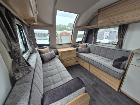 Bailey Pegasus grande GT 75 Amalfi  21