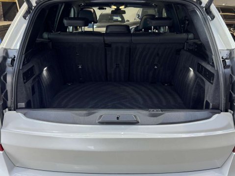 BMW X5 4.4 X5 M50i Auto 4WD 5dr 89