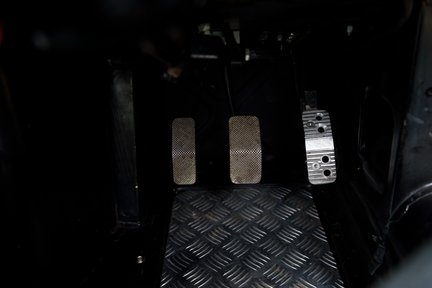 Jaguar E-Type Lightweight 33