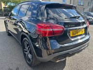 Mercedes-Benz GLA GLA 180 URBAN EDITION 9