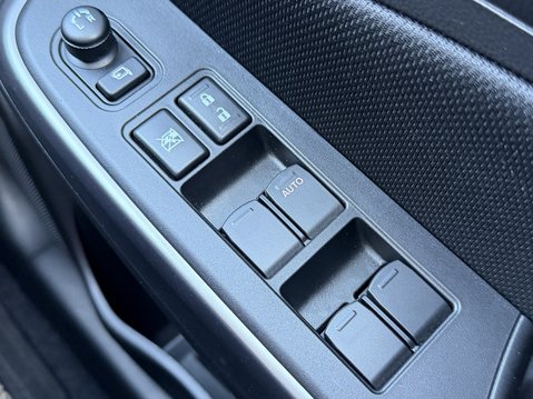 Suzuki Swift 1.2 Dualjet 83 12V Hybrid SZ5 5dr Auto 36