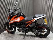 KTM Duke 2017 17K NEW MOT 125CC 15BHP NAKED BIKE 21