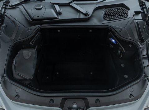 Lamborghini Revuelto 57