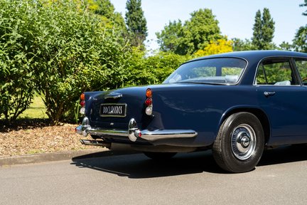 Aston Martin Lagonda Rapide Sports Saloon Manual 15