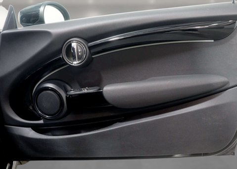 Mini Hatch 2.0 Cooper S Sport Auto 3dr 36