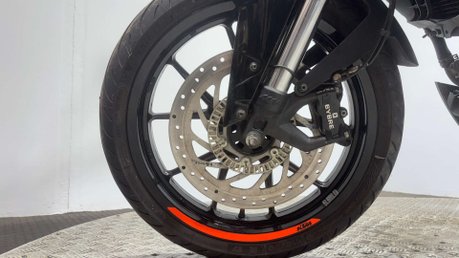 KTM Duke 2019 24k SPARE OR REPAIR PROJECT BIKE NAKED 125CC LEARNER BIKE 18