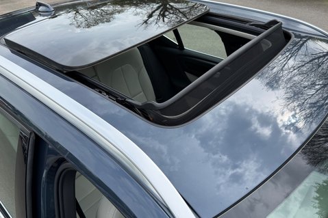 Volvo XC40 B4 INSCRIPTION MHEV 21