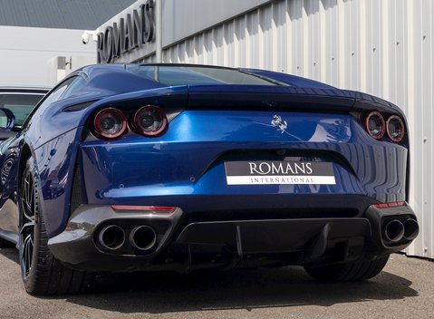 Ferrari 812 Superfast 28