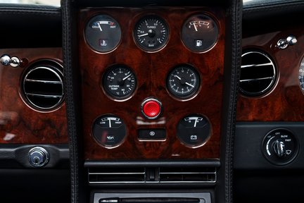Bentley Azure Mulliner Wide Body 19