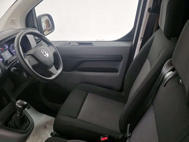 Vauxhall Vivaro Vauxhall Vivaro L2 Diesel 2900 1.5d 100ps Dynamic H1 Van 15