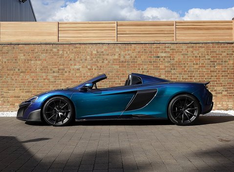 McLaren 675 LT Spider 17
