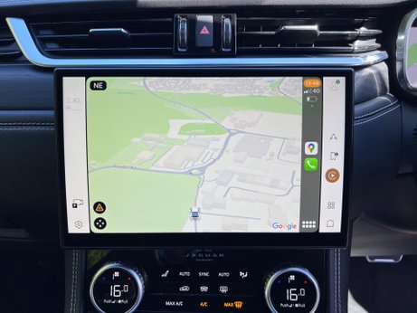 Jaguar F-Pace 2.0 D200 MHEV R-Dynamic HSE Black Auto AWD Euro 6 (s/s) 5dr 74