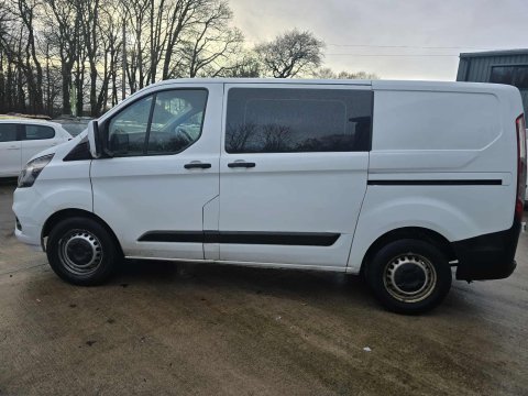Ford Transit Custom 320 BASE P/V L1 H1 CREWCAB 2