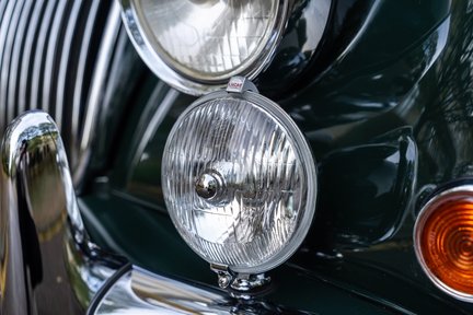 Jaguar XK 150 3.8 S DHC 12