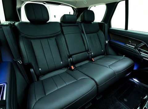 Land Rover Range Rover D300 SE 12