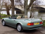 Mercedes-Benz SL Series 500SL-32 77