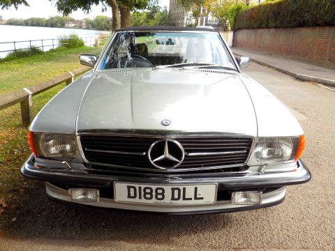 Mercedes-Benz R107 420 SL Sports 9
