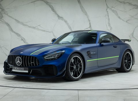 Mercedes-Benz AMG GT R PRO 1