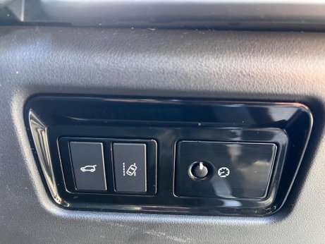 Jaguar F-Pace 2.0 D180 R-Sport Auto AWD Euro 6 (s/s) 5dr 71