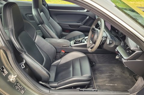 Porsche 911 CARRERA 4S PDK 25