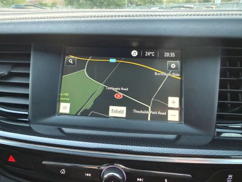 Vauxhall Insignia 2.0 Insignia SRi VX-Line Nav TD Auto 5dr 24