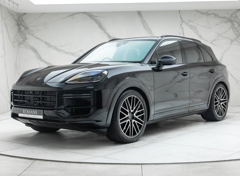 Porsche Cayenne TURBO E-HYBRID 1