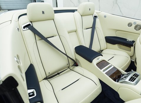 Rolls-Royce Dawn V12 14