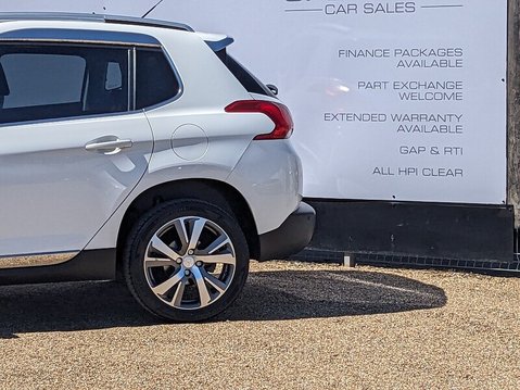 Peugeot 2008 E-HDI FELINE 6