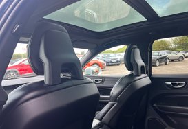 Volvo XC60 T5 R-DESIGN AWD PETROL AUTO 30
