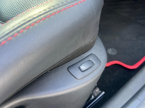 Renault Clio RENAULTSPORT NAV LUX 38