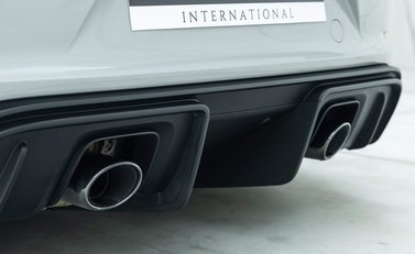 Porsche Cayman GT4 (718) 28