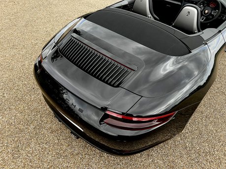 Porsche 911 CARRERA GTS PDK 27