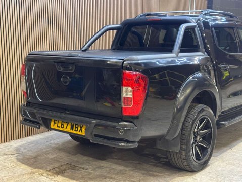 Nissan Navara 2.3 Navara Tekna dCi Auto 4WD 5dr 18