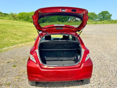Toyota Yaris VVT-I SR 48