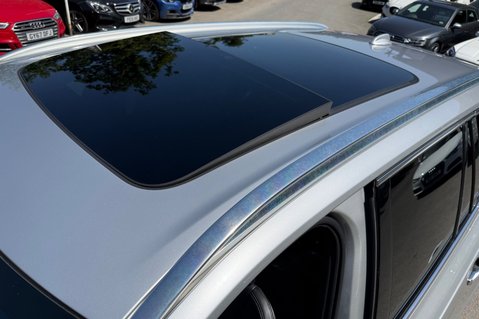 Volvo XC90 B5 INSCRIPTION PRO AWD -B&W -XENIUM PK -PAN ROOF -22S -SURROUND CAMERAS 18