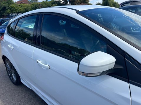 Ford Focus 1.5T EcoBoost ST-Line Auto Euro 6 (s/s) 5dr 14