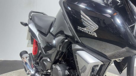 Honda CB 2021 17k NEW MOT GREAT CONDITION 125CC LEARNER BIKE CBF125 30